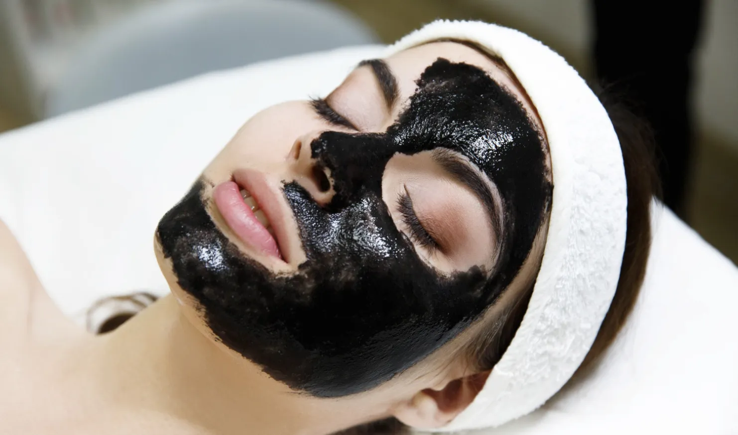 Carbon Laser Facial for Clear Skin in Vijayawada | Acne, Pores & Skin Brightening Treatment
